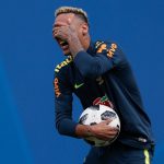 Neymar hat es getan. Der brasilianische Superstar hat nach dem ersten Spiel wieder seine Frisur geändert. Foto: AFP