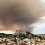 Die außer Kontrolle geratenen Waldbrände bei Athen haben neuen Angaben zufolge mindestens 50 Menschen das Leben gekostet. Foto: dpa