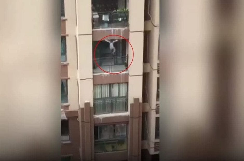 China Junge Sturz Balkon
