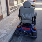 Elektrischer Rollstuhl Straße