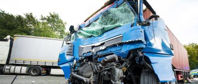 Lastwagenfahrer stirbt bei schwerem Unfall auf der A2