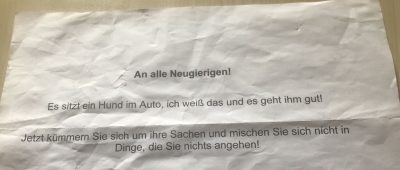 Notiz Auto Hund tot Jülich