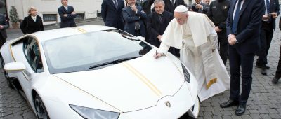 Papst Lamborghini