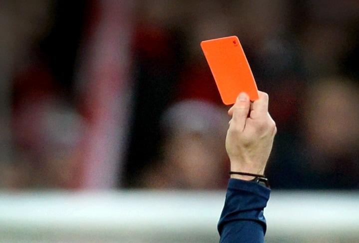 Fußball Rote Karte Schiedsrichter