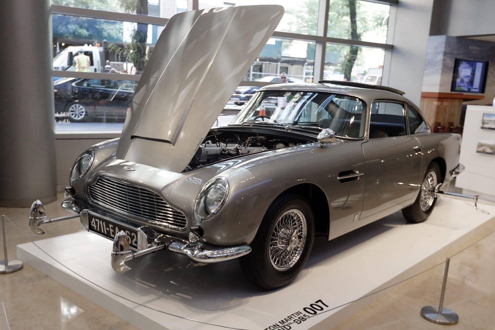 James Bond's Aston Martin wird versteigert