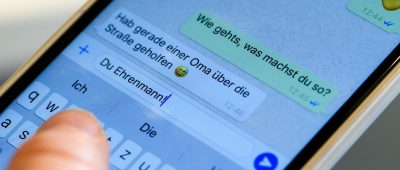 Jugendwort des Jahres Handy Smartphone Chat Whatsapp Ehrenmann