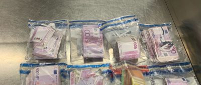 350.000 Euro in Unterhose und Schuhen versteckt