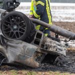 26-jähriger Autofahrer stirbt bei Unfall in brennendem Fahrzeug