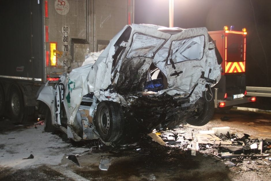 Zwei Tote bei Unfall auf A6 im Saarland