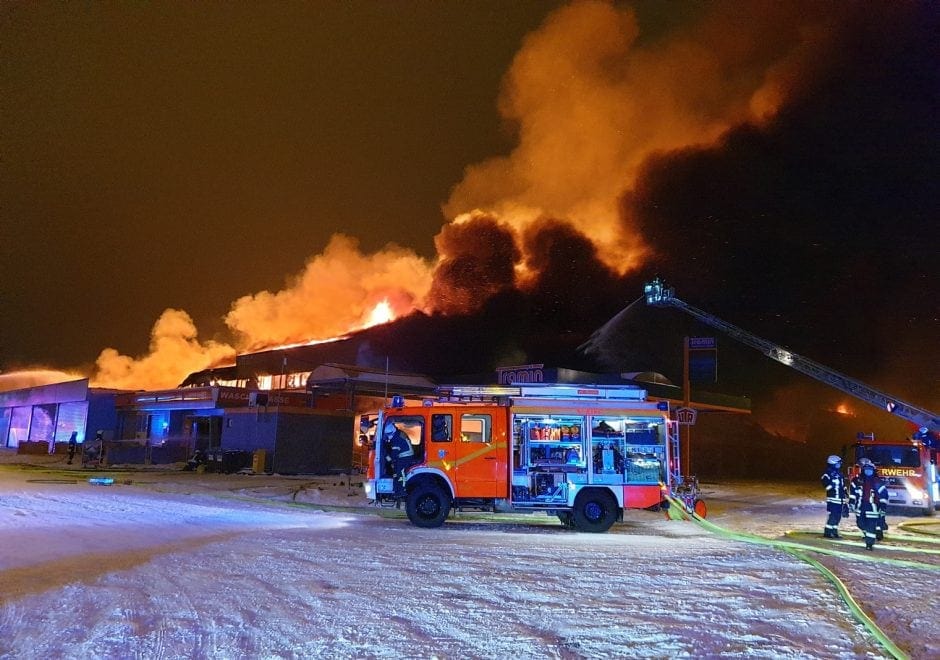 Supermarkt in Mülheim brennt