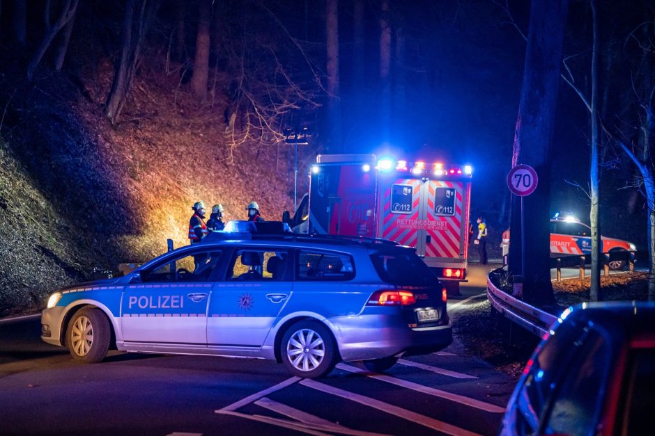 Fußgänger stirbt auf Landstraße Radevorwald