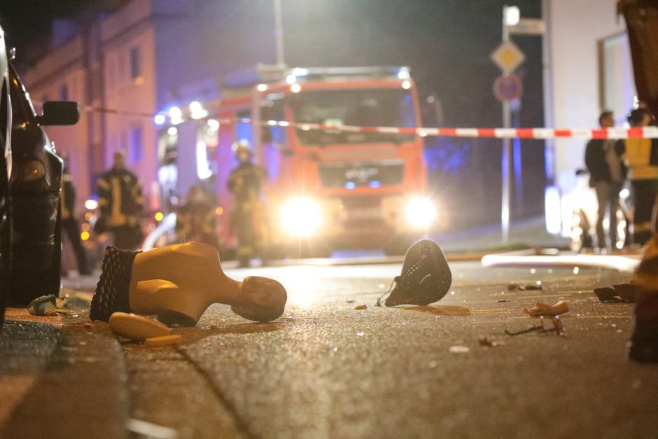 Ein Verletzter bei Explosion in Mehrfamilienhaus Remscheid