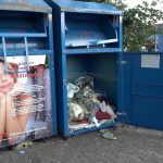 Frau stirbt in Altkleidercontainer