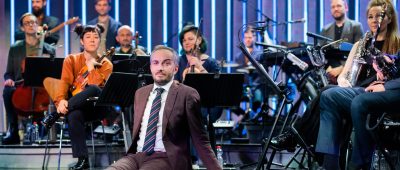 Jan Böhmermann geht mit Rundfunk-Tanzorchester auf Tour