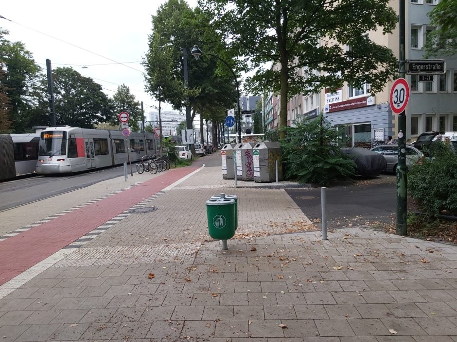 Düsseldorf Radweg Engerstraße