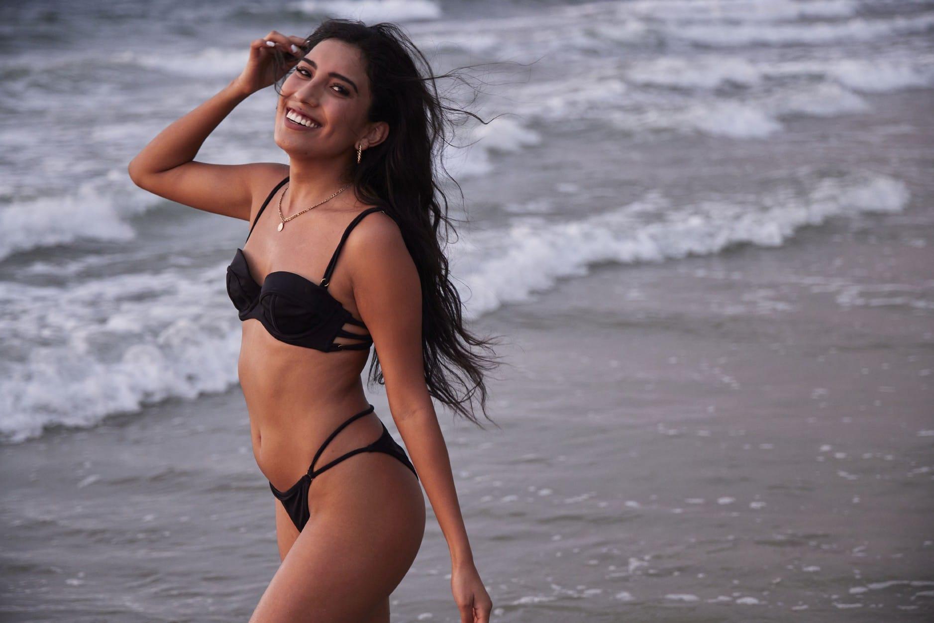 Der Bachelor 2022: Valeria Peres Cortez im Bikini