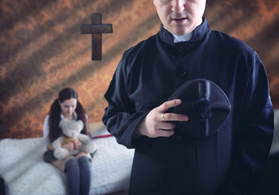 Priester mit Kind
