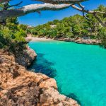 Mallorca Strand Bucht Meer Urlaub Symbolbild