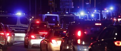 Polizei Düsseldorf Kolonne Blaulicht
