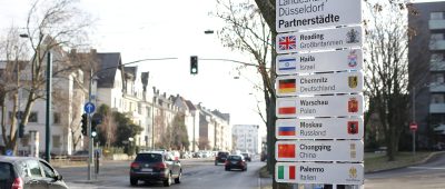 Düsseldorf Schilder Städtepartnerschaften