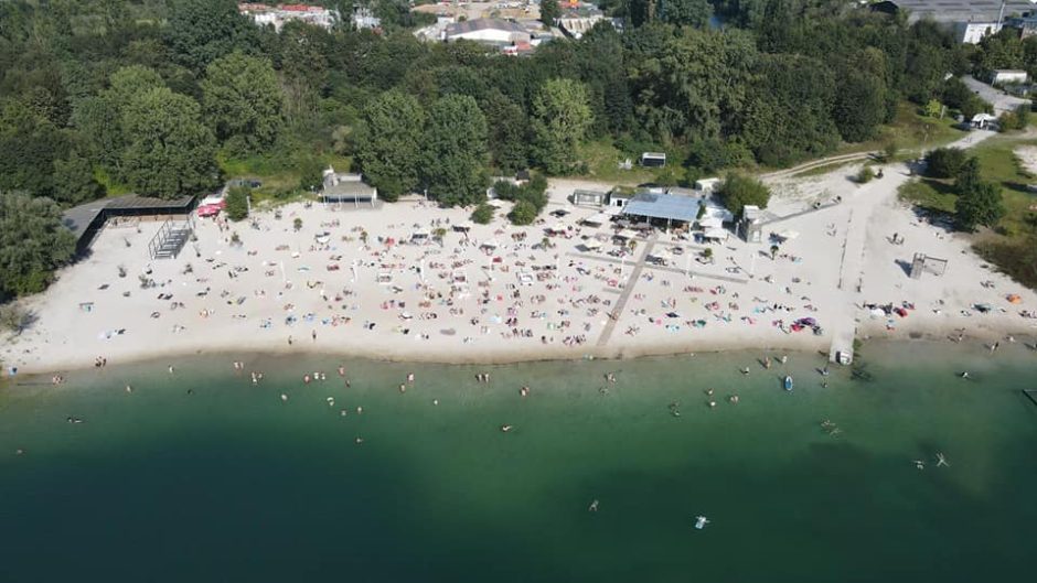 Der Sundown Beachclub am Escher See.