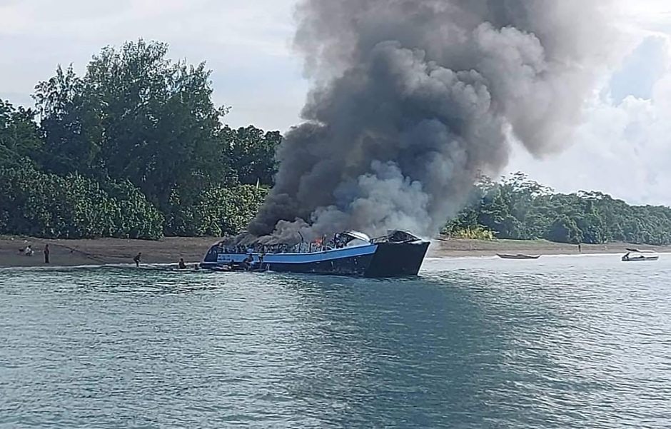 Fährenbrand auf den Philippinen