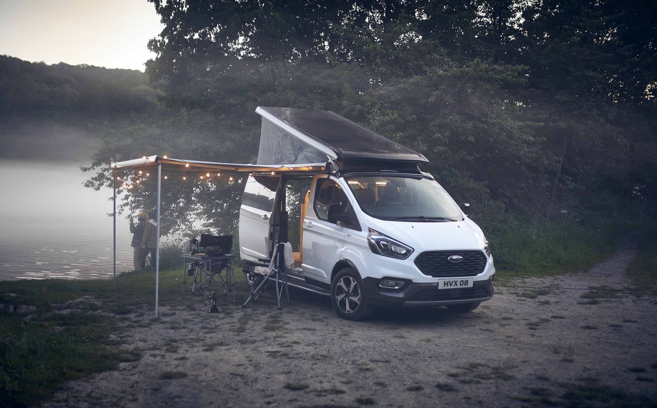 Ford Nugget-Camper