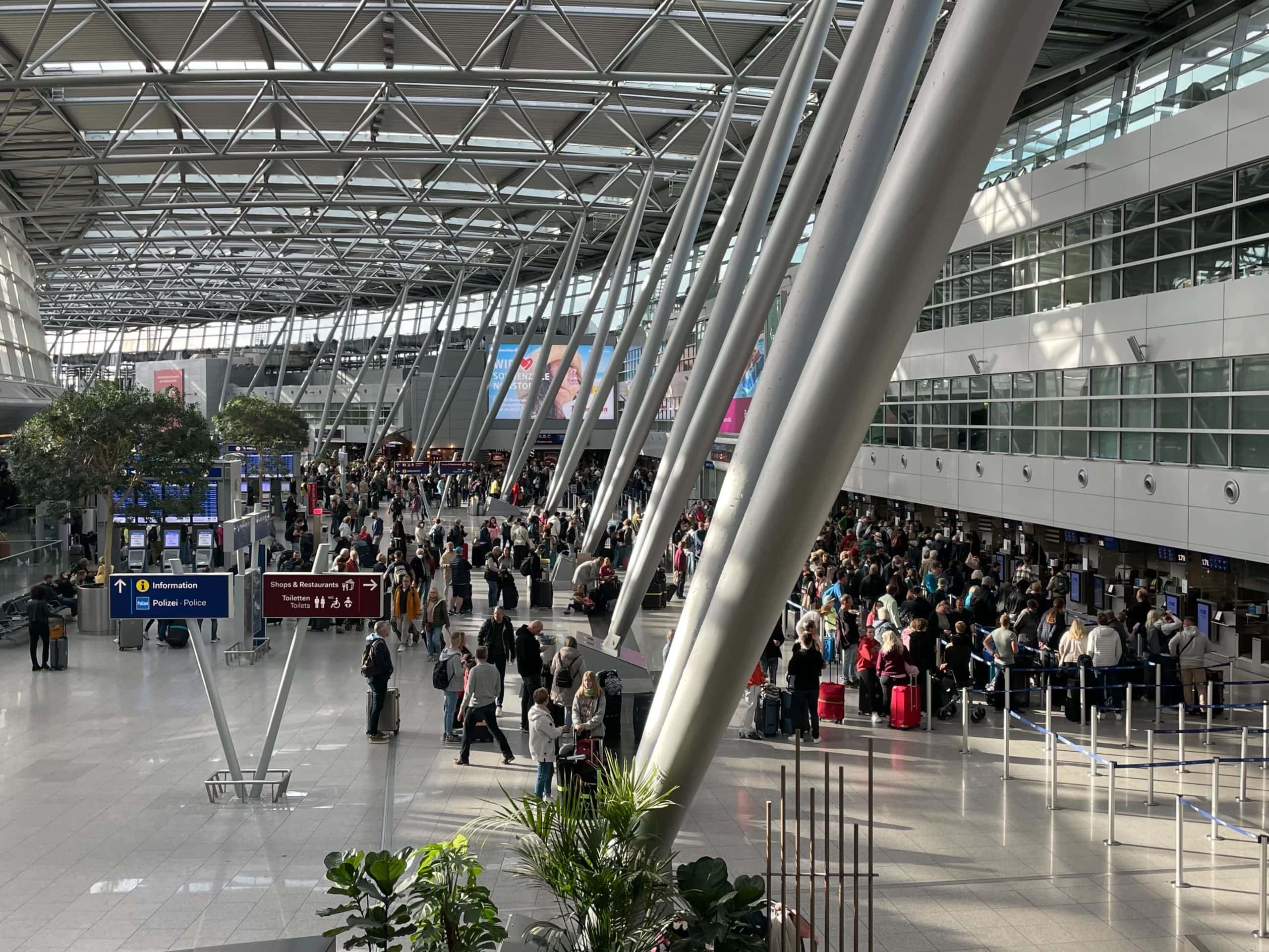 Flughafen Düsseldorf Herbstferien 2022 Zweite Woche