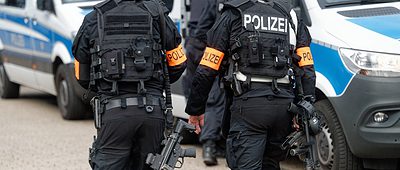 Gefahrenlage an Siegburger Realschule - angeblich Waffe gesichtet