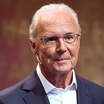 Beckenbauer lobt Bayern-Fußball