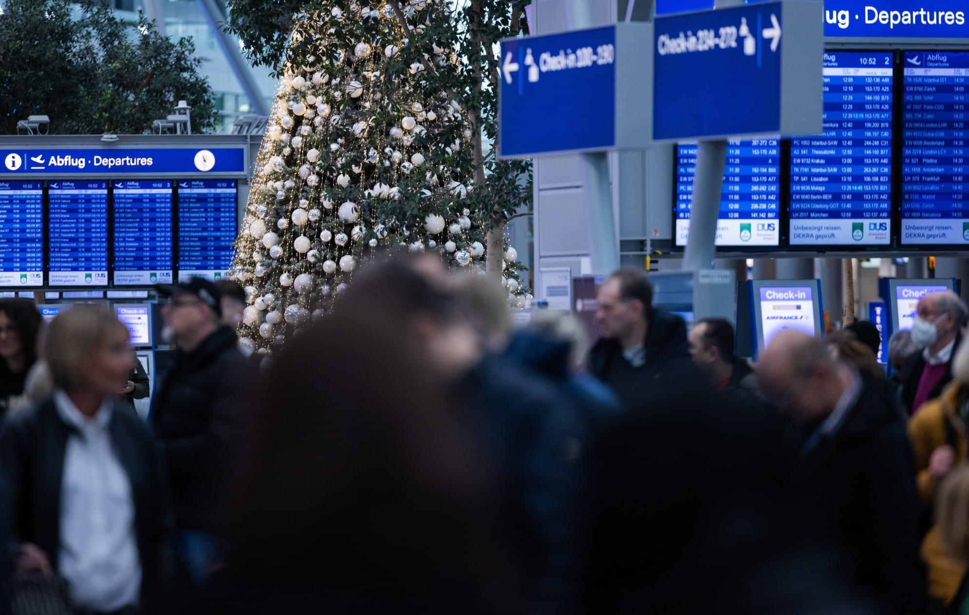 Flughafen Düsseldorf Weihnachten 2022 Winterferien