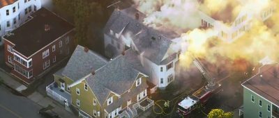 Aufgrund von Problemen mit der Gasversorgung sind nahe Boston dutzende Häuser in Brand geraten. Zehntausende Menschen wurden aufgefordert