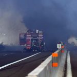 Bei einer Explosion auf einer Autobahn in der Nähe der norditalienischen Stadt Bologna sind am Montag mindestens 56 Menschen verletzt worden.  Foto: AFP