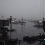 Strömender Regen fällt vor Beginn des Einlasses auf das Gelände des Musikfestivals Rock am Ring. Rund 80 Bands treten am Nürburgring auf drei Bühnen auf. Foto: dpa