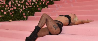 Lady Gaga Striptease Met Gala 2019 afp Foto: AFP/Angela Weiss